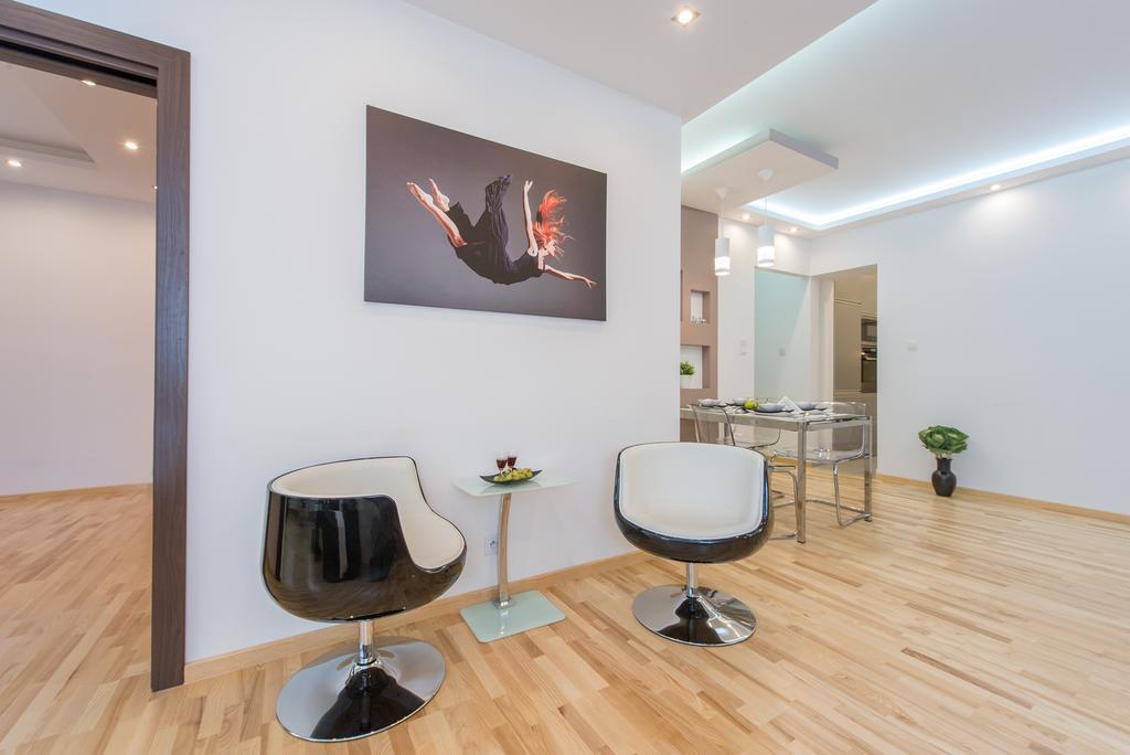 Old Town Square P&O Apartments وارسو المظهر الخارجي الصورة
